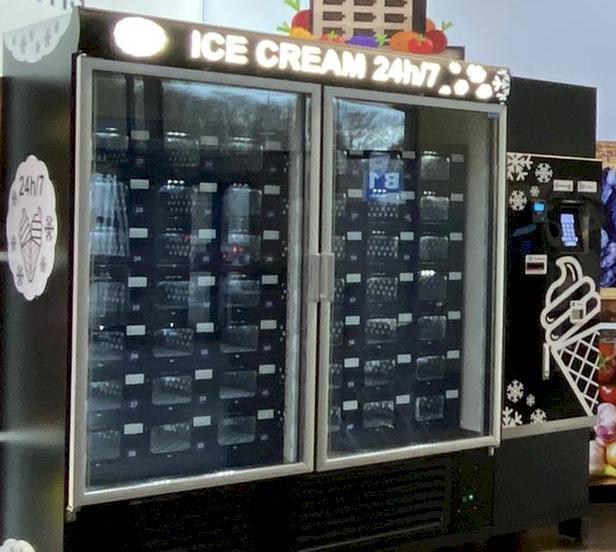 Distributeur automatique congélateur de glaces